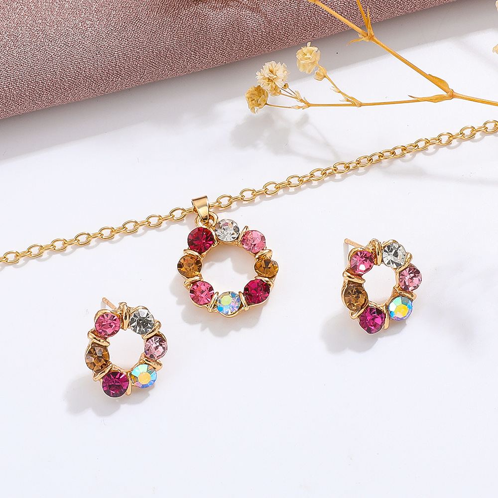 Women'S Affordable Accessories - 手頃な価格の高級カラー ダイヤモンド ガーランド カラー ネックレスとスタッド イヤリング
