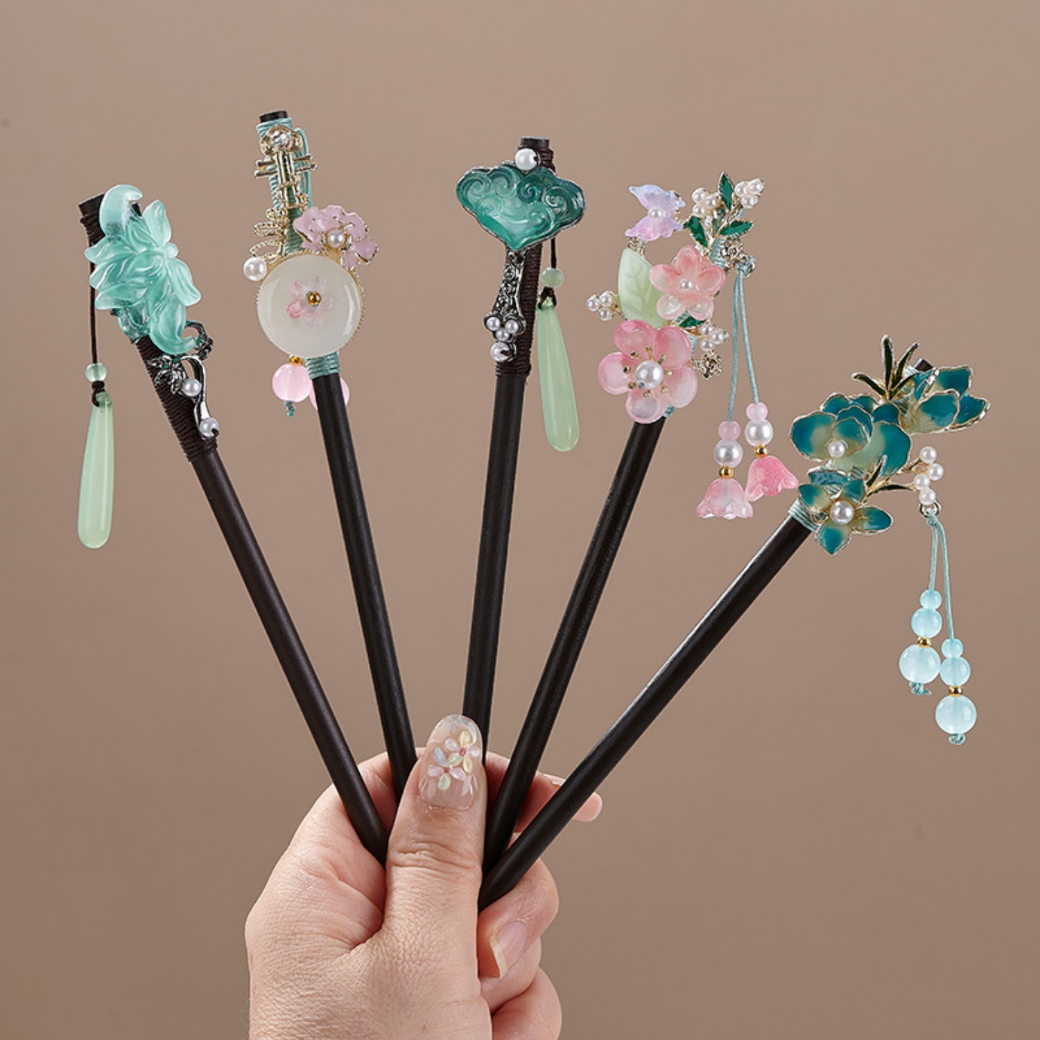 Pearl Hair Pin - ヴィンテージフラワーヘアピン女性のためのエレガントな木製花ヘアスティックライト高級韓服ドレス帽子ジュエリーヘアアクセサリー