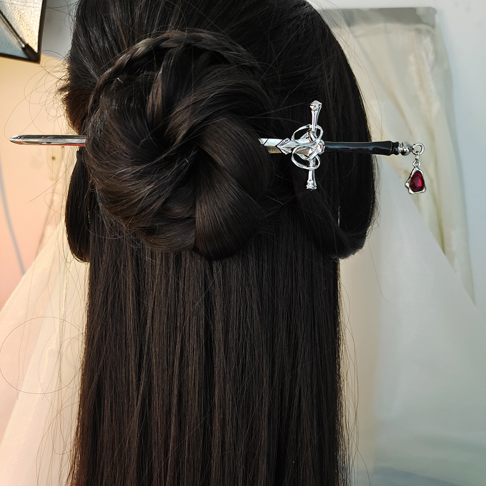 Pearl Hair Pin - 中国の剣の形をしたヘアスティックヴィンテージメタルヘアピンチョップスティックエレガントな漢服アクセサリー古代コスプレ装飾ヘアバンジュエリー