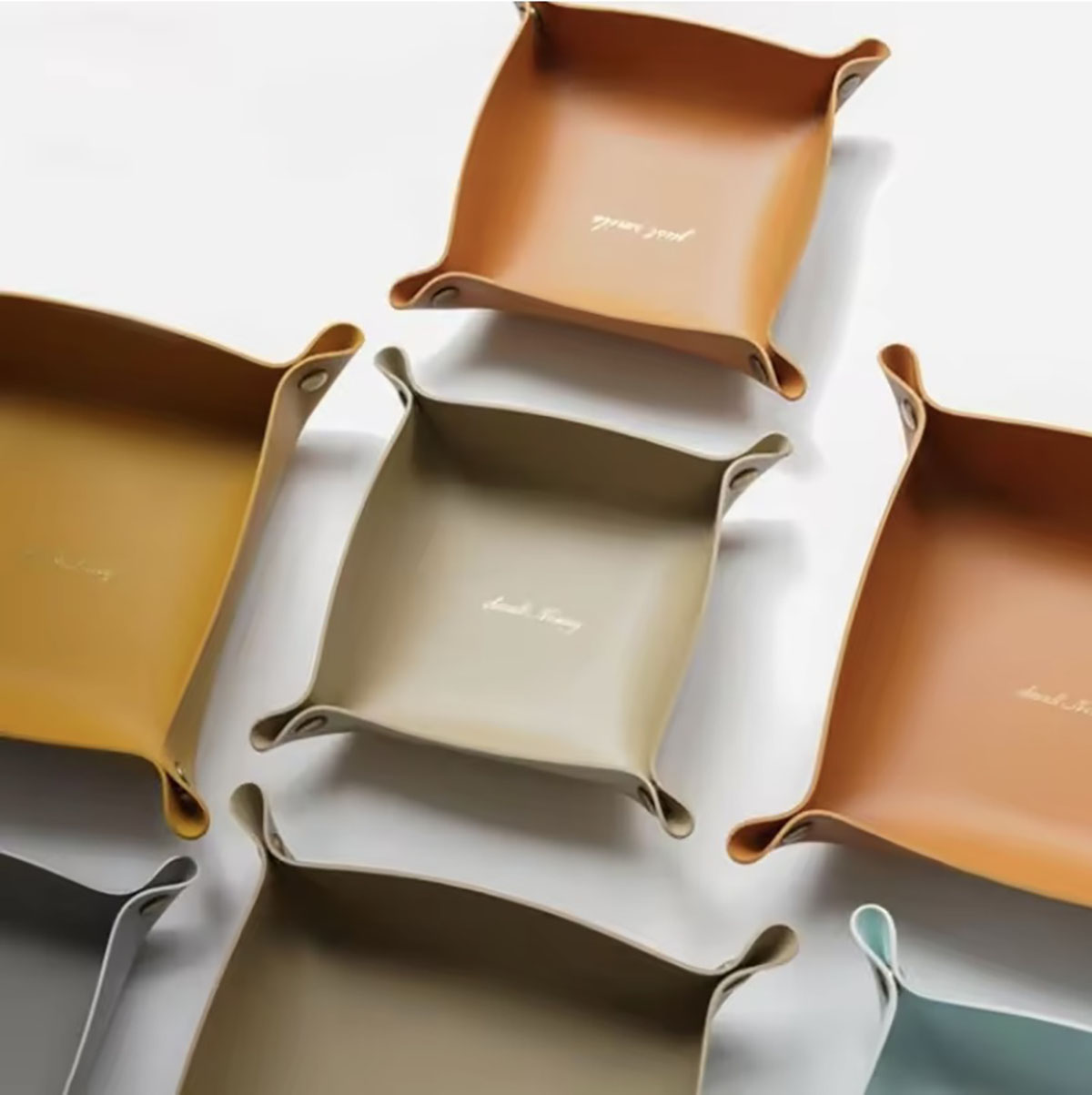 北欧スタイルの革収納トレイデスクトップオーガナイザーキージュ - Women Accessories Organizer のレビューと価格