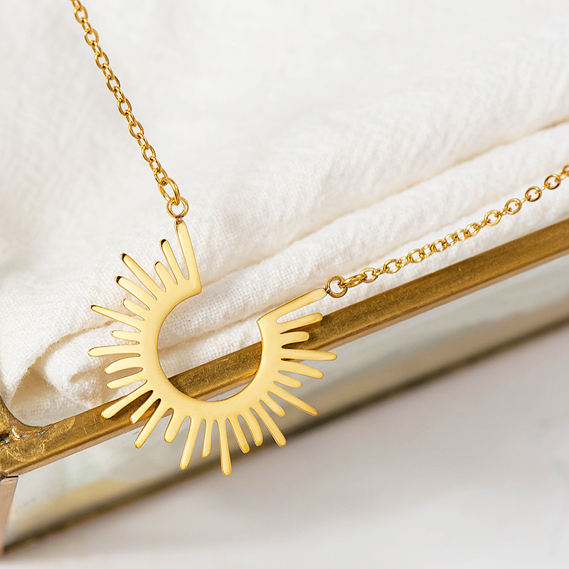 サムマー-女性のための金メッキのオンラインショッピングネック - Women'S Accessories Online India のレビューと価格