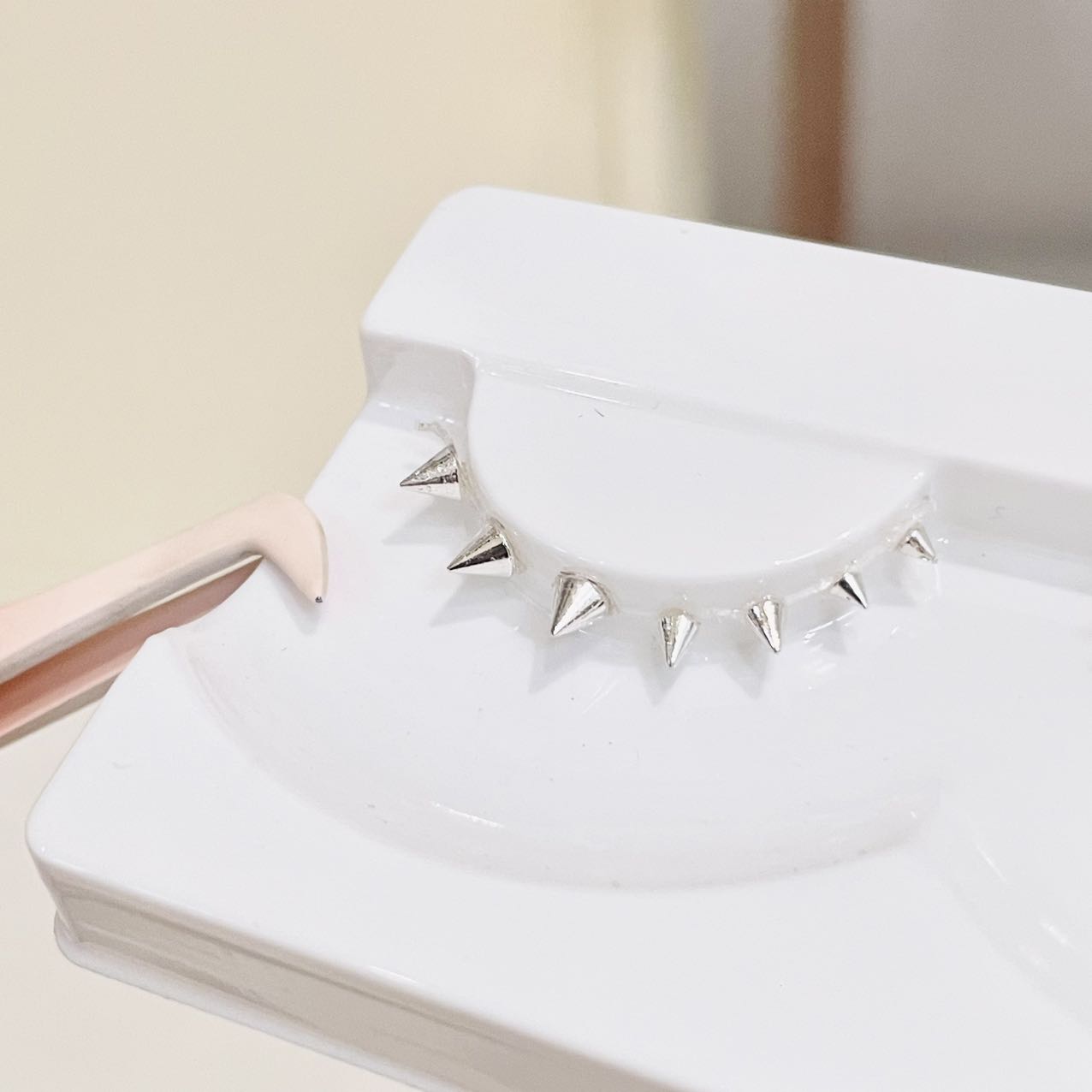 Doudoutian シルバーリベットフルストリップ下まつげ - Wrap Ring Gold のレビューと価格